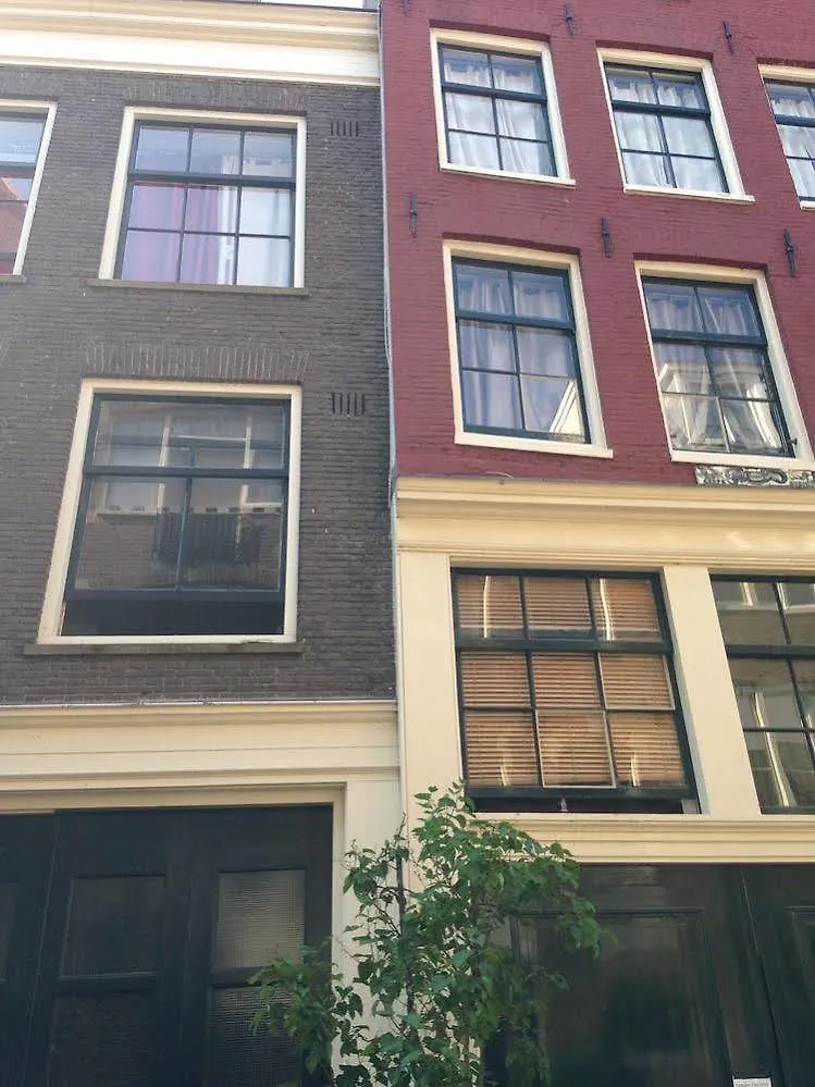 أمستردام Nemo Apartments & Guest House 0*,  هولندا
